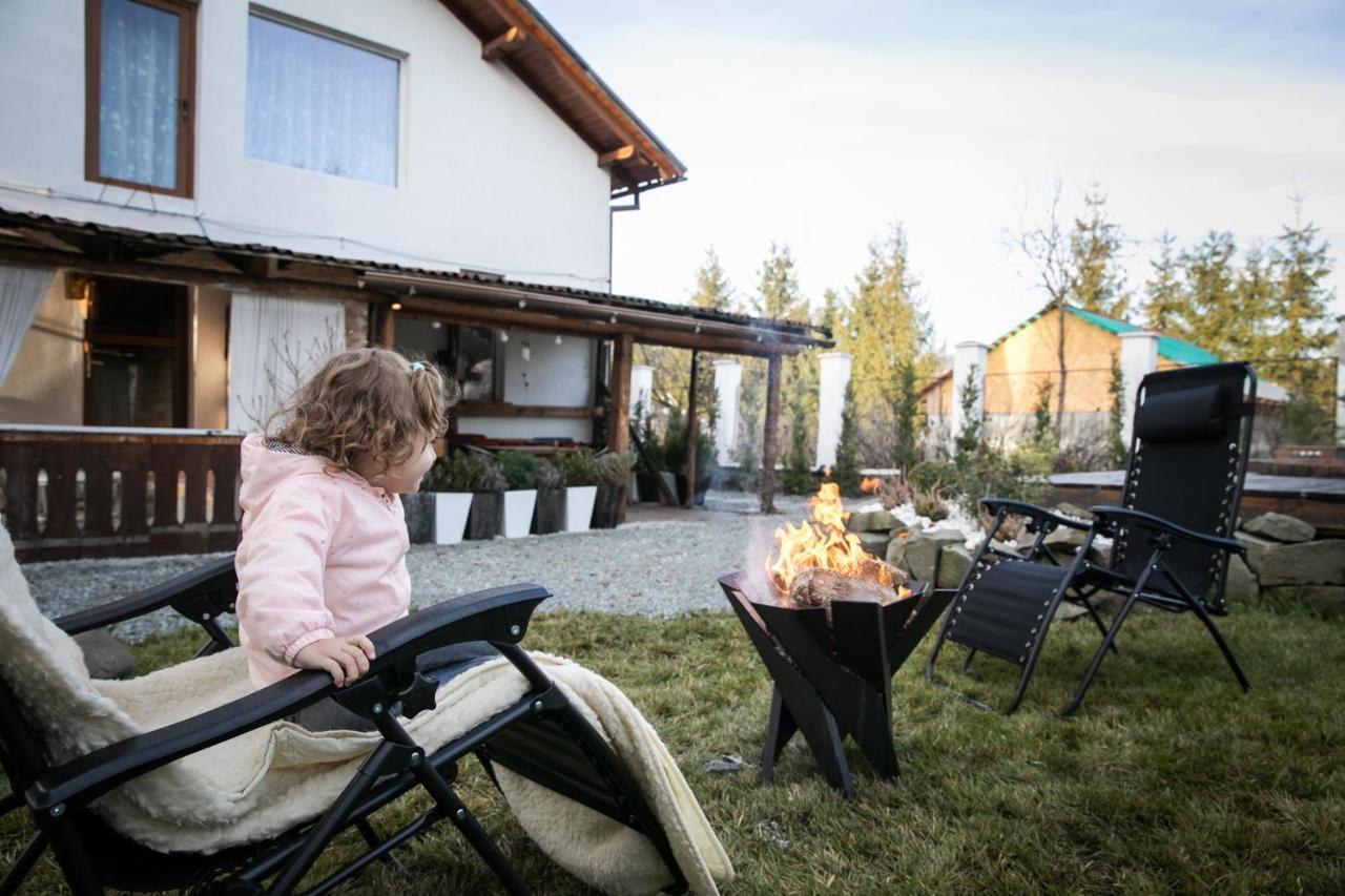 Luna Home Bistriţa Exterior foto