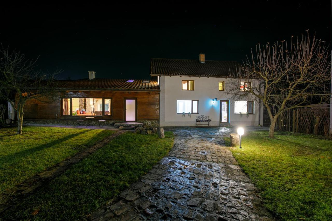 Luna Home Bistriţa Exterior foto