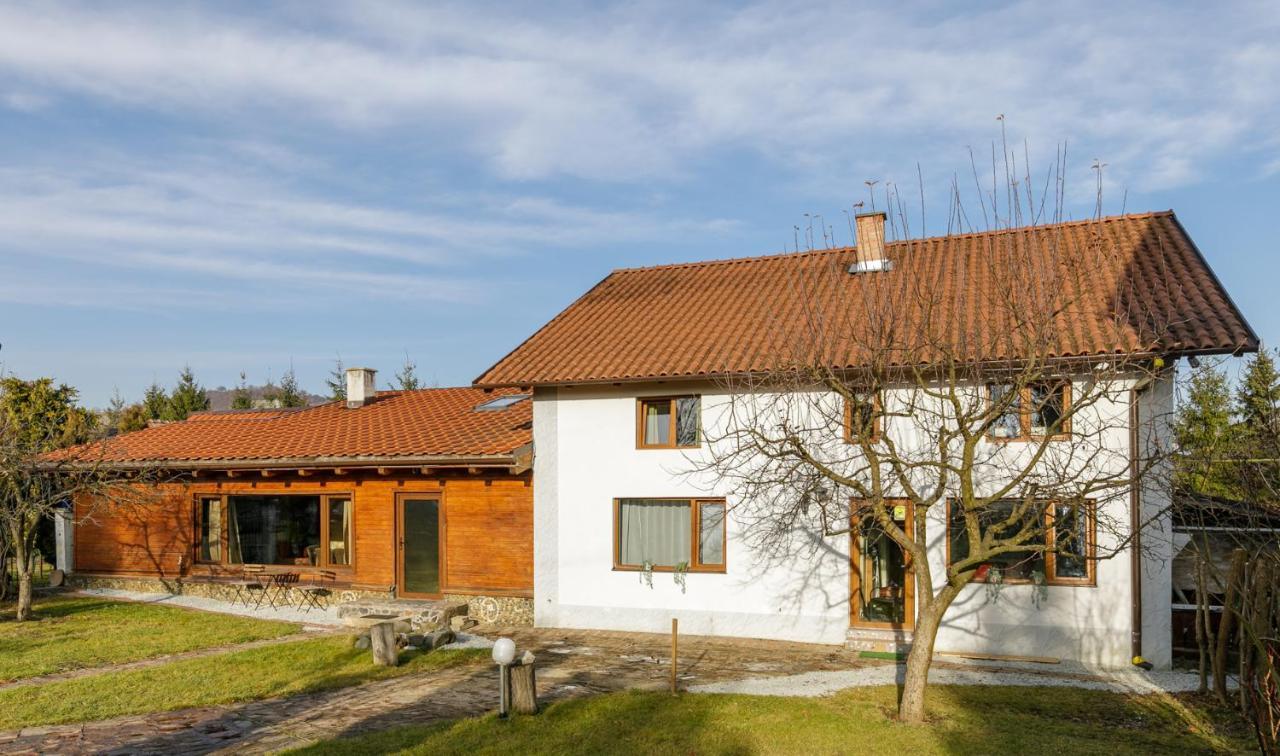 Luna Home Bistriţa Exterior foto