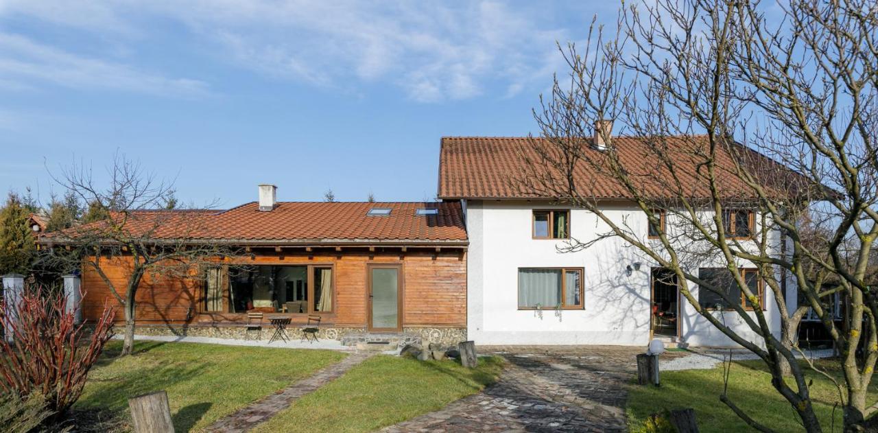 Luna Home Bistriţa Exterior foto