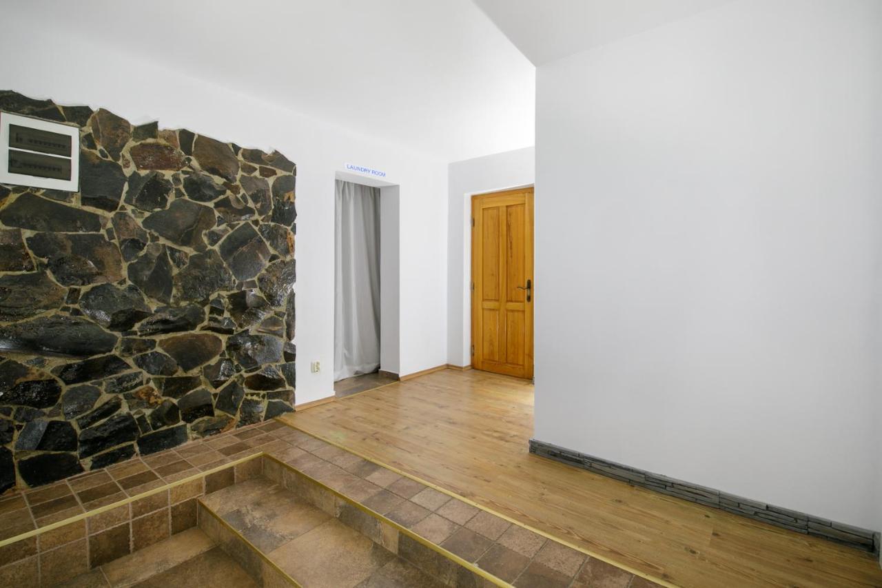 Luna Home Bistriţa Exterior foto